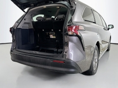 Used 2021  Toyota Sienna XLE AWD 7-Passenger at Graham Auto Mall near Mansfield&comma; OH