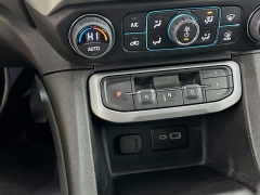 Used 2023  GMC Acadia AWD 4dr SLE at Graham Auto Mall near Mansfield, OH