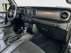 Used 2019  Jeep Wrangler Unlimited 4d SUV 4WD Sport at Dutro Auto near Zanesville&comma; OH