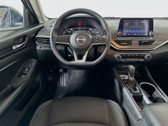 Used 2024  Nissan Altima 2&period;5 SV Sedan at Dutro Auto near Zanesville&comma; OH