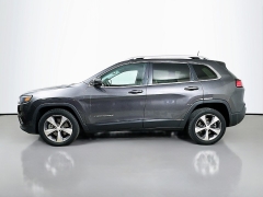 Used 2019  Jeep Cherokee 4d SUV FWD Limited 3.2L at Graham Auto Mall near Mansfield, OH