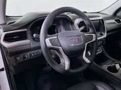 Used 2023  GMC Acadia AWD 4dr SLT at Dutro Auto near Zanesville&comma; OH