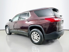 Used 2020  Chevrolet Traverse 4d SUV FWD LT Cloth w&sol;1LT at Graham Auto Mall near Mansfield&comma; OH
