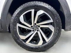 Used 2023  Volkswagen Atlas 2&period;0T SEL 4MOTION at Dutro Auto near Zanesville&comma; OH