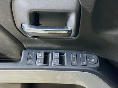 Used 2017  Chevrolet Silverado 1500 4WD Double Cab LT Z71 at Dutro Auto near Zanesville&comma; OH