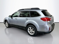 Used 2013  Subaru Outback 4d SUV i Premium CVT at Graham Auto Mall near Mansfield&comma; OH