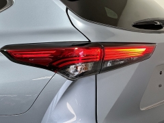 Used 2022  Toyota Highlander Hybrid Platinum AWD at Dutro Auto near Zanesville&comma; OH