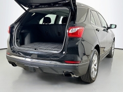 Used 2018  Chevrolet Equinox 4d SUV AWD LT w&sol;2LT at Dutro Auto near Zanesville&comma; OH