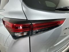 Used 2023  Toyota Highlander Hybrid XLE AWD at Graham Auto Mall near Mansfield, OH