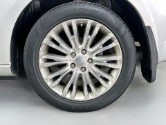 Used 2012  Chrysler 200 4d Sedan Limited at Dutro Auto near Zanesville&comma; OH