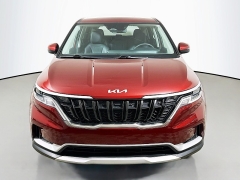 Used 2024  Kia Carnival LX FWD at Dutro Auto near Zanesville, OH