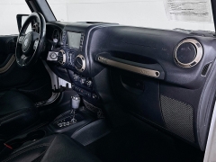 Used 2016  Jeep Wrangler Unlimited 4d Convertible Sahara 75th Anniversary at Dutro Auto near Zanesville&comma; OH