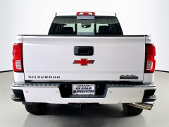 Used 2018  Chevrolet Silverado 1500 4WD Crew Cab High Country at Graham Auto Mall near Mansfield&comma; OH