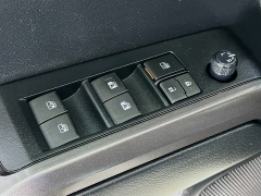 Used 2021  Toyota Tacoma 4WD TRD Off Road Double Cab 5ft Bed V6 AT at Dutro Auto near Zanesville&comma; OH