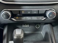 Used 2022  Nissan Altima 2.5 SR Sedan at Graham Auto Mall near Mansfield, OH