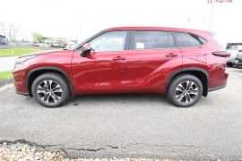 New 2026  Toyota Highlander XLE AWD at Dutro Auto near Zanesville&comma; OH