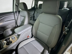 Used 2023  GMC Acadia AWD 4dr SLE at Graham Auto Mall near Mansfield, OH