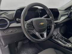 Used 2024  Chevrolet Trax FWD 4dr LT at Graham Auto Mall near Mansfield&comma; OH