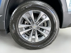 New 2026  Chevrolet Equinox FWD 4dr LT w&sol;1LT at Graham Auto Mall near Mansfield&comma; OH