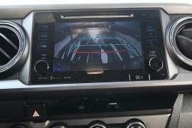 Used 2017  Toyota Tacoma 4WD Double Cab TRD Sport Auto at Graham Auto Mall near Mansfield&comma; OH