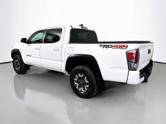 Used 2022  Toyota Tacoma 4WD TRD Off Road Double Cab 5ft Bed V6 AT at Dutro Auto near Zanesville&comma; OH