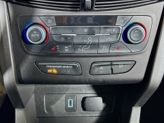 Used 2019  Ford Escape 4d SUV FWD SE at Dutro Auto near Zanesville&comma; OH