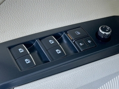 Used 2020  Toyota Camry Hybrid 4d Sedan XLE at Dutro Auto near Zanesville&comma; OH