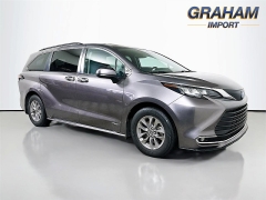 Used 2021  Toyota Sienna XLE AWD 7-Passenger at Graham Auto Mall near Mansfield&comma; OH