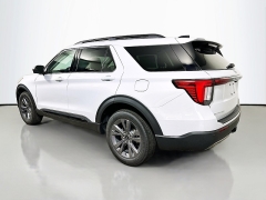New 2026  Ford Explorer Active w&sol;200A Pkg 4WD at Dutro Auto near Zanesville&comma; OH