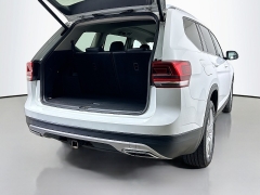 Used 2019  Volkswagen Atlas 4d SUV 3&period;6L SE Technology 4motion at Dutro Auto near Zanesville&comma; OH