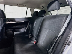 Used 2013  Subaru Outback 4d SUV i Premium CVT at Graham Auto Mall near Mansfield&comma; OH