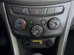 Used 2022  Chevrolet Trax AWD 4dr LT at Graham Auto Mall near Mansfield&comma; OH