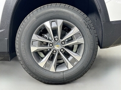 New 2026  Chevrolet Equinox AWD 4dr LT w&sol;2LT at Graham Auto Mall near Mansfield&comma; OH