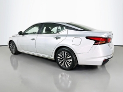 Used 2023  Nissan Altima 2.5 SV Sedan at Dutro Auto near Zanesville, OH