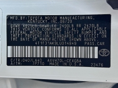 Used 2020  Toyota Camry Hybrid 4d Sedan XLE at Dutro Auto near Zanesville&comma; OH