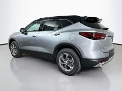 New 2026  Chevrolet Blazer AWD 4dr LT w&sol;2LT at Dutro Auto near Zanesville&comma; OH