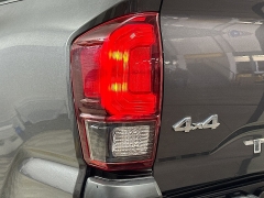 Used 2019  Toyota Tacoma 4WD Access Cab SR at Graham Auto Mall near Mansfield&comma; OH