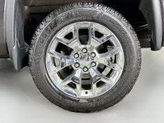 Used 2014  GMC Sierra 1500 4WD Crew Cab SLT at Dutro Auto near Zanesville&comma; OH