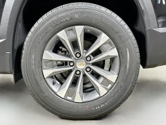 New 2026  Chevrolet Equinox FWD 4dr LT w&sol;1LT at Graham Auto Mall near Mansfield&comma; OH