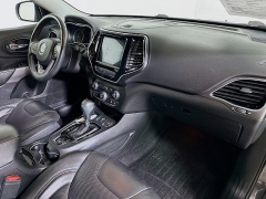 Used 2019  Jeep Cherokee 4d SUV FWD Limited 3.2L at Graham Auto Mall near Mansfield, OH