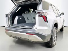 New 2026  Chevrolet Equinox FWD 4dr LT w&sol;1LT at Graham Auto Mall near Mansfield&comma; OH