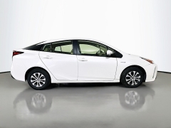 Used 2019  Toyota Prius XLE AWD at Dutro Auto near Zanesville&comma; OH