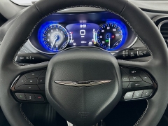 Used 2025  Chrysler Pacifica Limited FWD at Graham Auto Mall near Mansfield&comma; OH