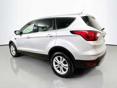 Used 2019  Ford Escape 4d SUV FWD SE at Dutro Auto near Zanesville&comma; OH