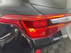 Used 2021  Kia Seltos 4d SUV AWD S at Graham Auto Mall near Mansfield&comma; OH