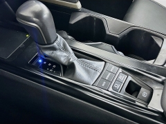Used 2025  Toyota Camry SE at Dutro Auto near Zanesville&comma; OH
