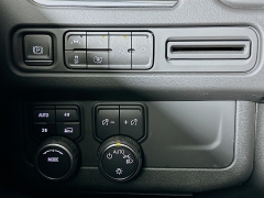 Used 2022  Chevrolet Suburban 4WD 4dr LT at Graham Auto Mall near Mansfield, OH