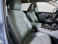 Used 2024  Toyota Highlander Hybrid Platinum AWD at Graham Auto Mall near Mansfield&comma; OH