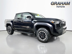New 2026  Toyota Tacoma 4WD TRD Off Road Double Cab 5ft Bed AT at Graham Auto Mall near Mansfield&comma; OH