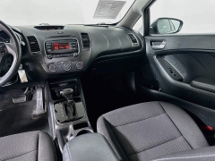 Used 2017  Kia Forte5 5d Hatchback LX at Graham Auto Mall near Mansfield&comma; OH